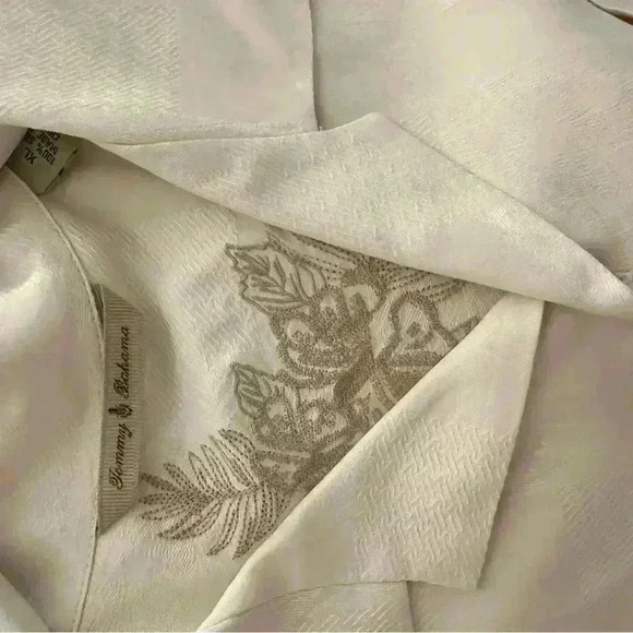 Tommy Bahama NWOT 100% Silk Button Down Del Palms Embroidered Silk Camp Shirt - Picture 7 of 7